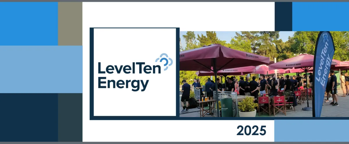 Los participantes del torneo en un momento de networking